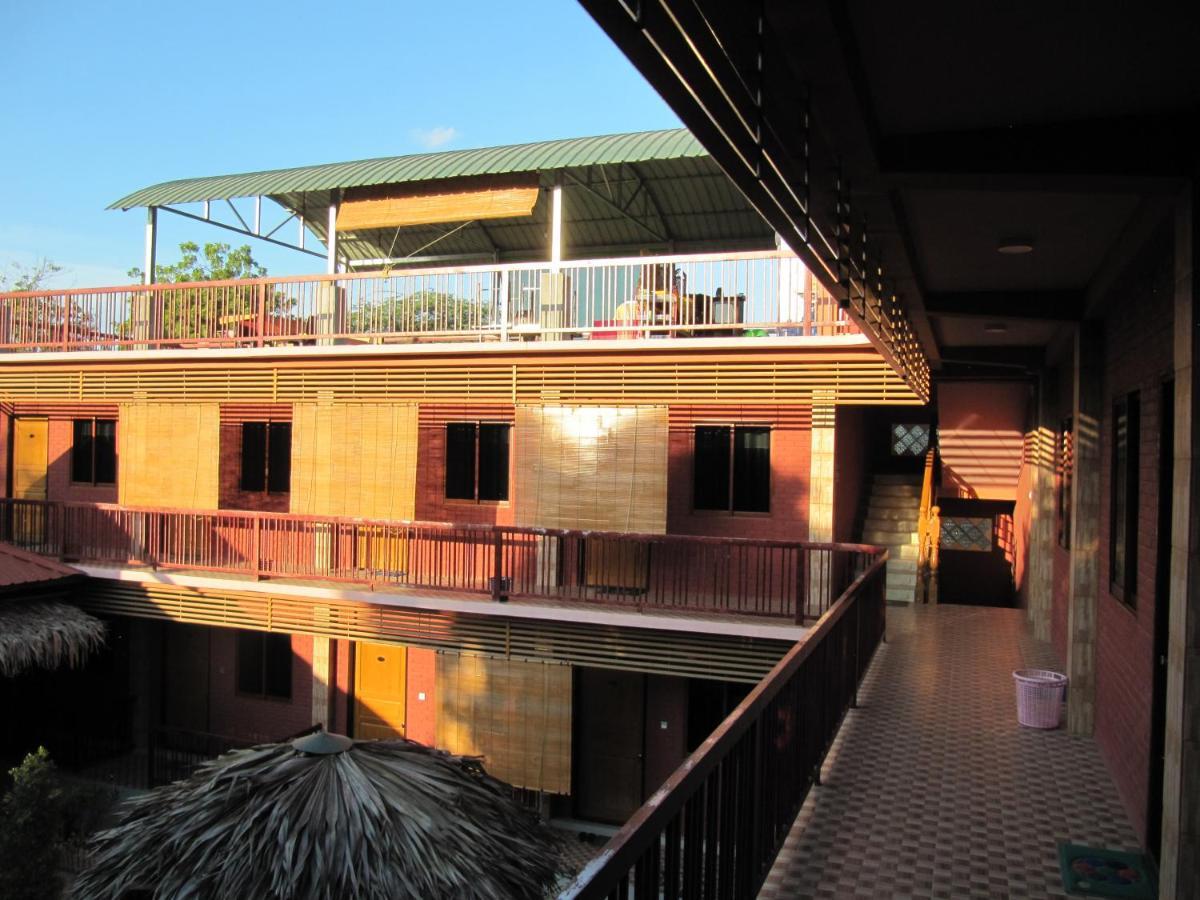 Shwe Wun Yan Motel Баган Екстериор снимка